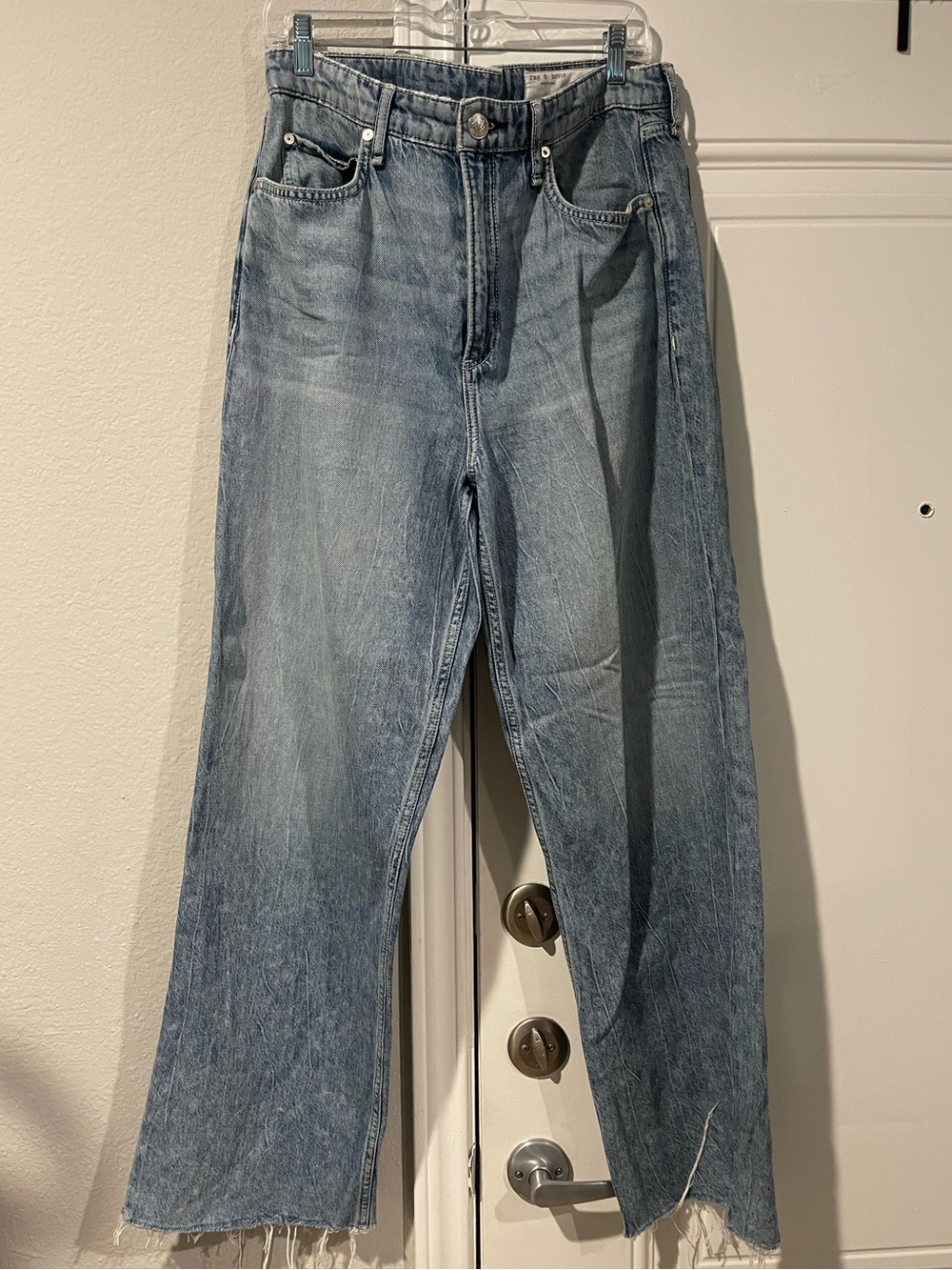 Rag & Bone Light Wash Women’s Raw Hem Jeans